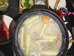 -牛牛和牛海鲜粥底火锅(长虹国际城店)