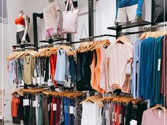 -lululemon(比斯特购物村店)