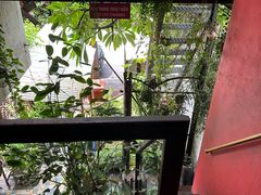 -Cuc Gach Quan Restaurant