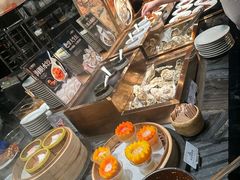 -雍容荟帝王蟹活龙虾展台自助(IFS黑金店)