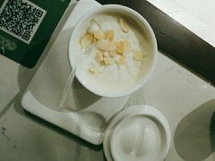 双皮奶-悦满楼·西关名点·湛江名菜(航空综合大厦店)