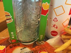-麦当劳(展览路店)