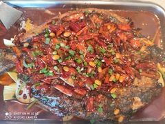 -鸣记脆皮烤鱼(岐山路店)