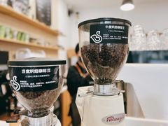 -白鹅咖啡(金城花园店)