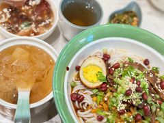 -百春原湖南牛肉粉(百联世纪店)