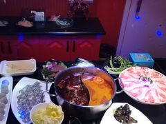-唯爱KTV聚会餐厅(仙林东城汇店)