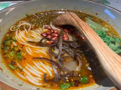 -百春原湖南牛肉粉(百联世纪店)