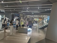 -迪桑特DESCENTE(北京三里屯BLANC店)