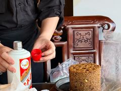 -包整·丝娃娃(甲秀楼景观店)