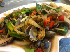 -覃记海鲜美食餐厅