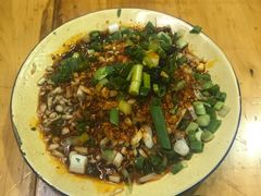 -拈签一笑黄牛肉辣卤串串