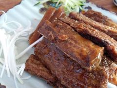 娄府酥骨带鱼-娄三少春饼·烤鸭(合生汇购物中心店)
