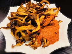 炸菌子-勺子米线·云南传统小吃市集(四方街店)