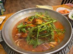 喇喇排骨火锅-喇喇排骨火锅·传统韩式脊骨汤(望京西园总店)