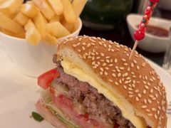 -云庭咖啡厅· 中航泊悦酒店(虹桥T2店)