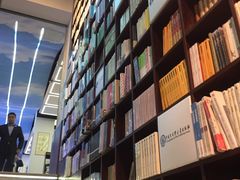 -新华书店(新街口旗舰店)