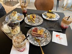 -浮漫咖啡(镜湖万达广场店)