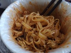面皮面筋对半掺-香探花·擀面皮肉夹馍(北苑店)