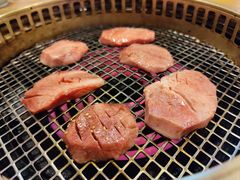 -炼火烤肉店