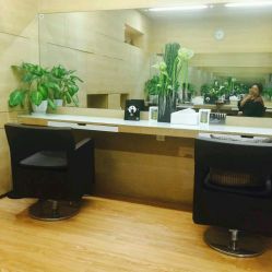 -CARR SALON