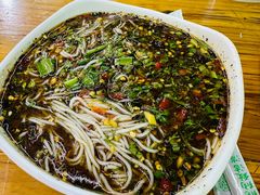 凉拌米线-玛扎烧烤私房菜