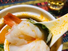 冬阴功汤-忘忧草融合私房菜(红鼎国际店)