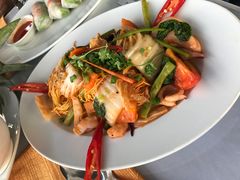 -Lanterns Vietnamese Restaurant