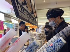 -霸王茶姬(上海静安大悦城店)