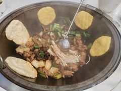 -鲁员外地锅鸡地锅鱼(古墩路店)
