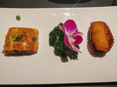 武汉特色豆皮拼榴莲酥-湖滨客舍·湖北菜