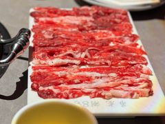 -伴山牛贵州黄牛肉火锅·苗疆非遗艺术餐厅(上海首店)