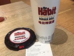 -The Habit Burger Grill 哈比特汉堡(爱琴海店)