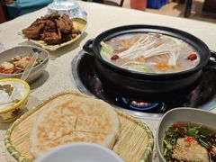 -九寨特色牦牛肉汤锅 羊肉汤锅