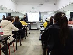 -粤港芭莎美容美发化妆学校