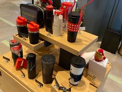 零售区-星巴克(宏汇国际广场店)