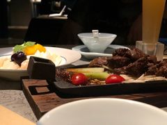 -穹六人间 people 6(岳阳路店)