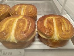 -好利来(上海长宁龙之梦店)