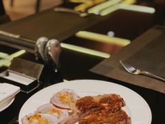 -大中华希尔顿酒店-念自助餐·嗨啤·小龙虾