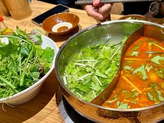 招牌红白酸鸳鸯锅-黔诚酸汤牛肉(甲秀楼店)