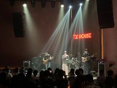 -TZ House音乐现场(来福士中心店)