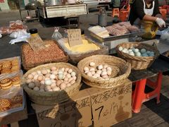 -滨海新区濒开里菜市场