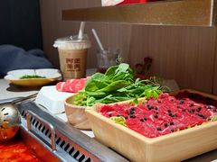 -海底捞火锅鲜切牛肉主题店(长寿路店)