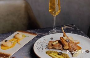 Pan-Seared New Zealand Lamb Chops