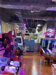 -卡通尼乐园(印象汇店)
