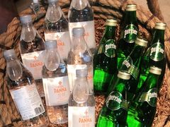 -星巴克(广州南站A18检票口楼上)