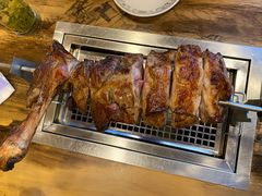 烤羊腿-清真·东拉黑炭火烤羊腿(世通·国际店)