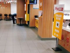 -麦当劳(中唱大厦店)