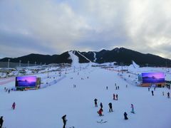 -丝绸之路山地度假区滑雪场
