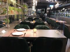 -Oasis Bar & Grill