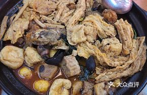 Pig Trotter and Snail Stew